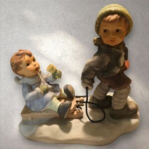 GOEBEL HUMMEL FIGURINE